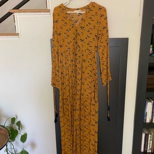 Floral maxi from online boutique. Great condition